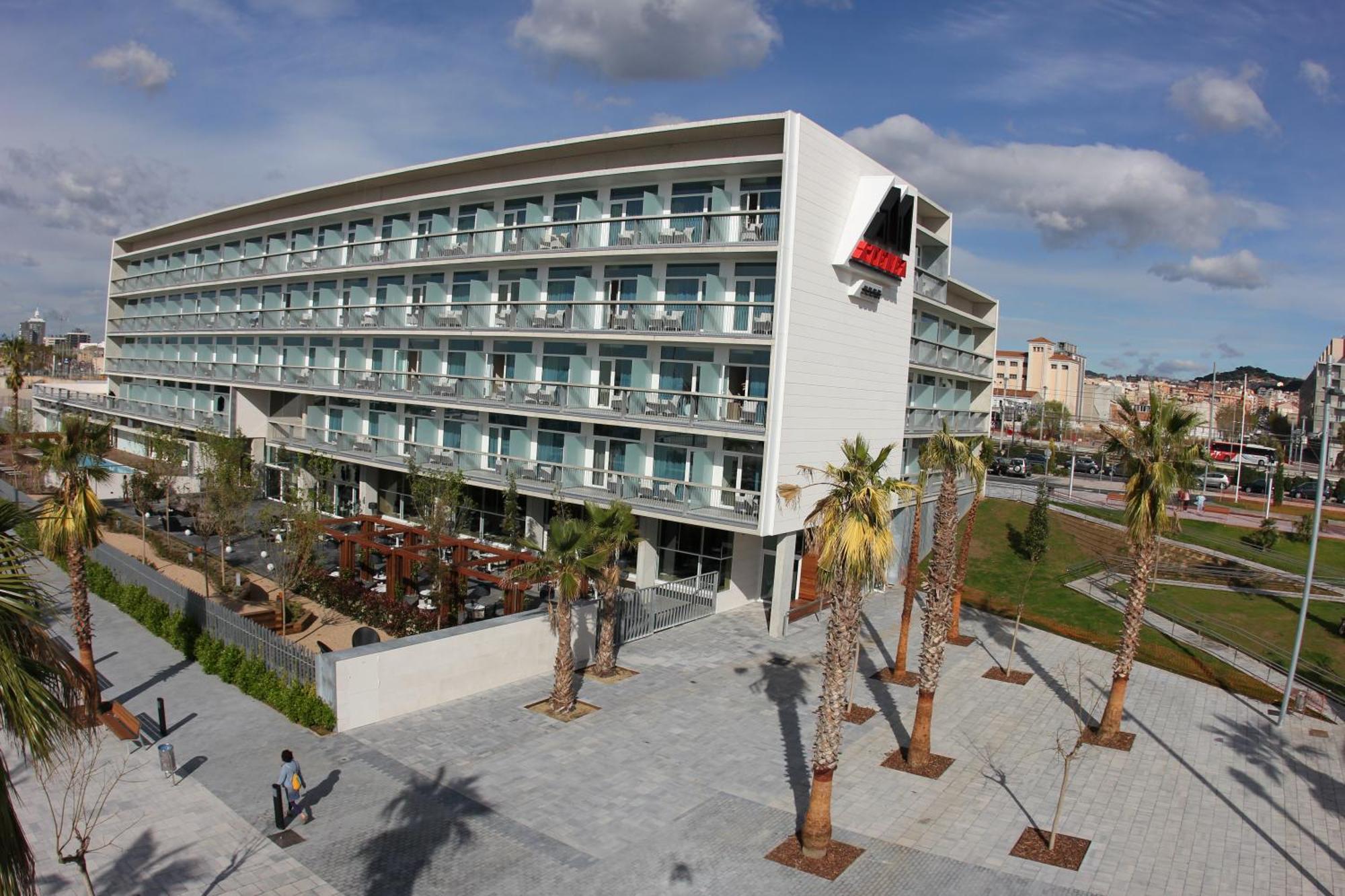 Atenea Port Barcelona Mataro Bagian luar foto